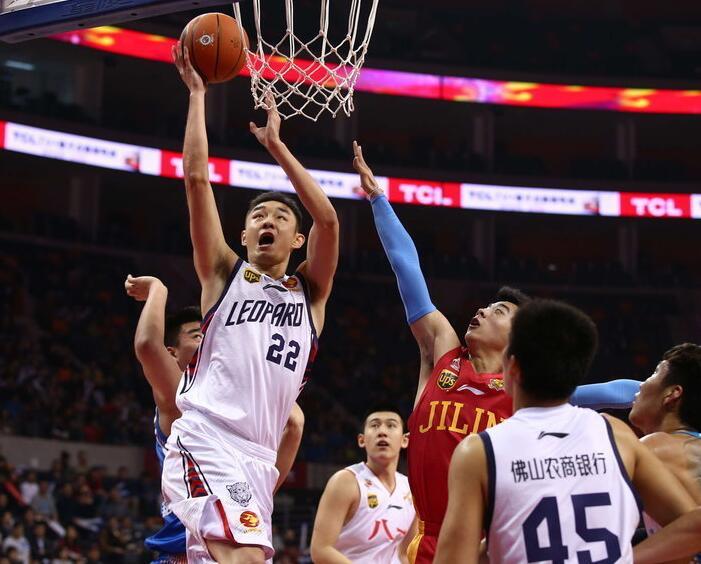 因伤病缺席 因伤病缺席