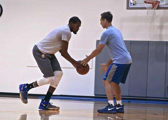 阵容格外引 阵容格外引