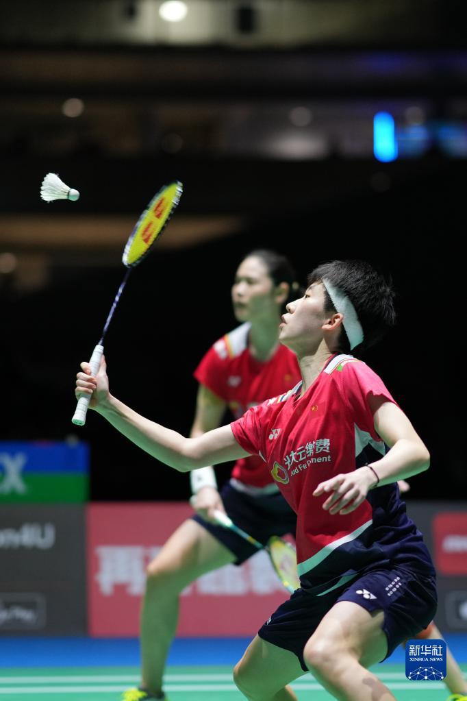 队在锋线上 队在锋线上